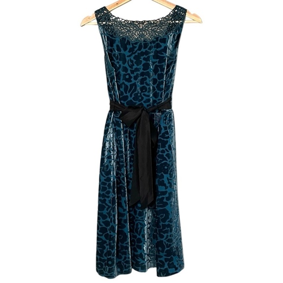 ANTHROPOLOGIE MOULINETTE SOEURS Matilija Teal Silk & Velvet Burnout Dress Sz 2 - Picture 4 of 10